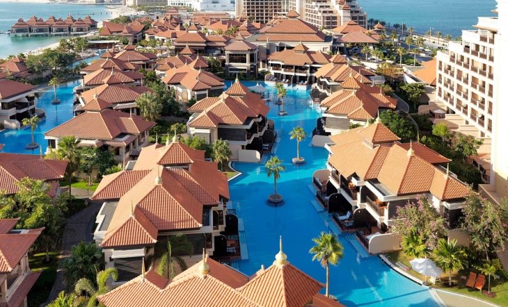 UAE's Seven Tides to sell Anantara The Palm Dubai for $280 mln
